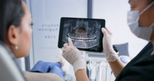 How Does a Cosmetic Dentist Differ from a General Dentist?